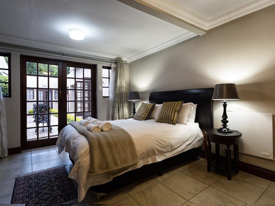 12 On Brecher Pretoria-Noord Extérieur photo