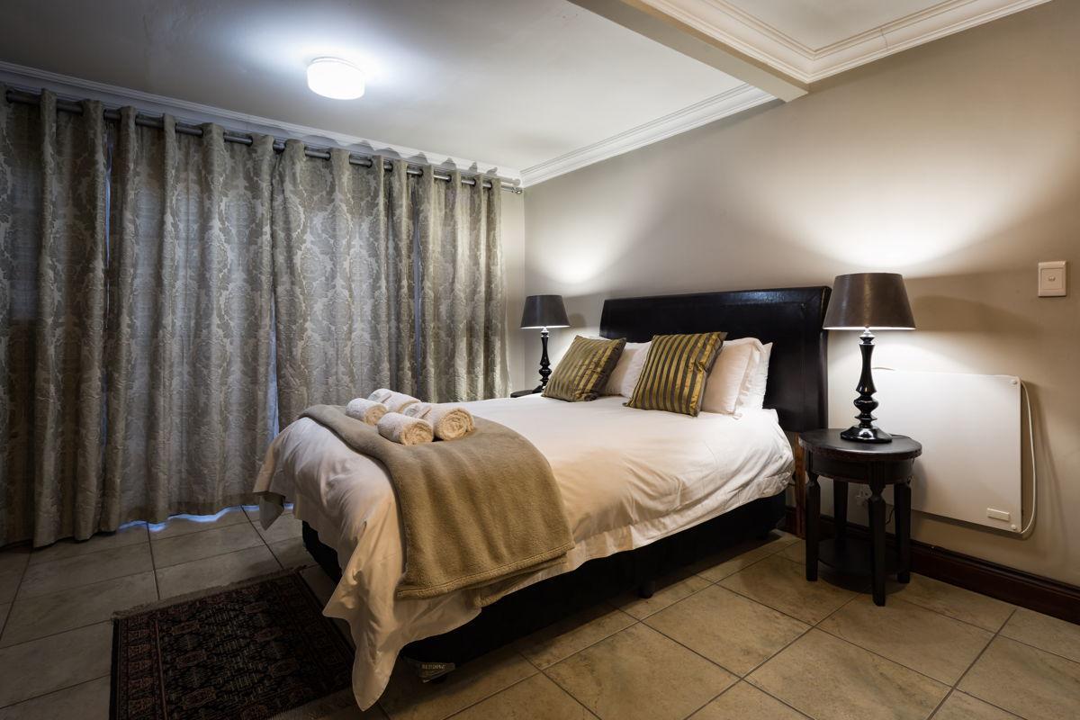 12 On Brecher Pretoria-Noord Chambre photo