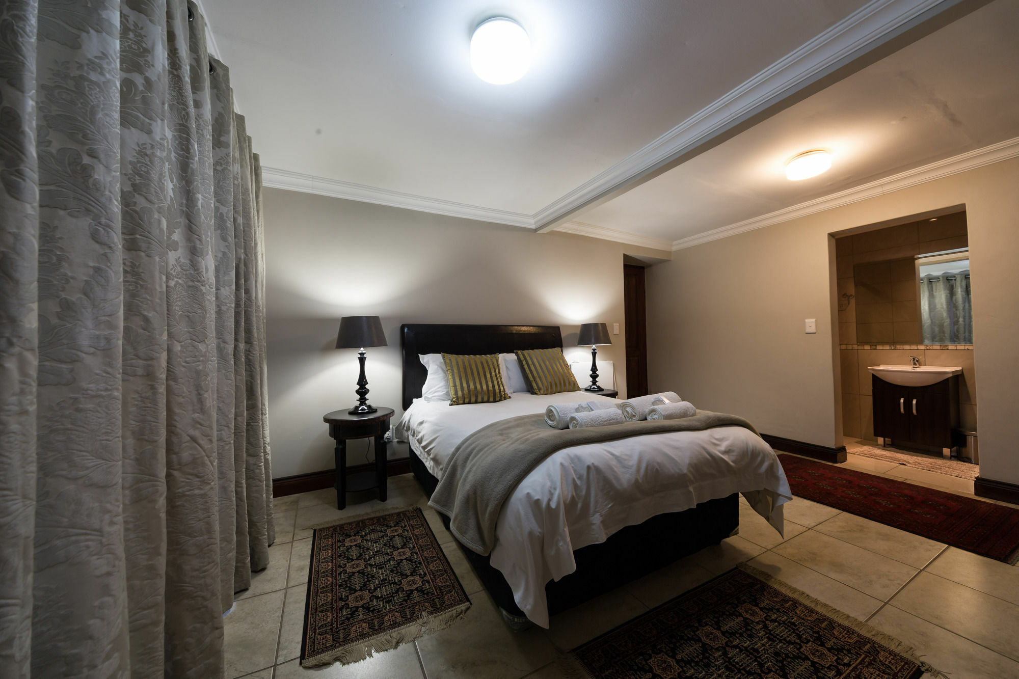 12 On Brecher Pretoria-Noord Extérieur photo