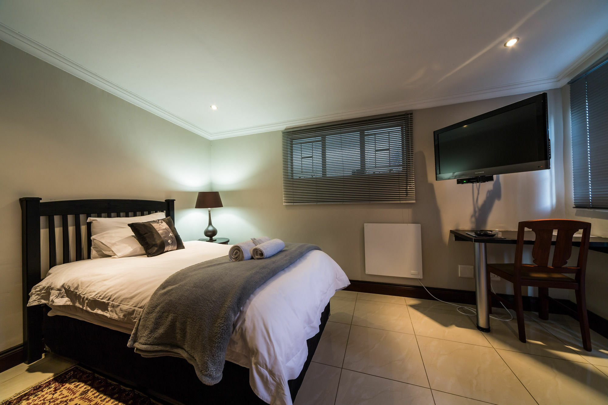 12 On Brecher Pretoria-Noord Extérieur photo