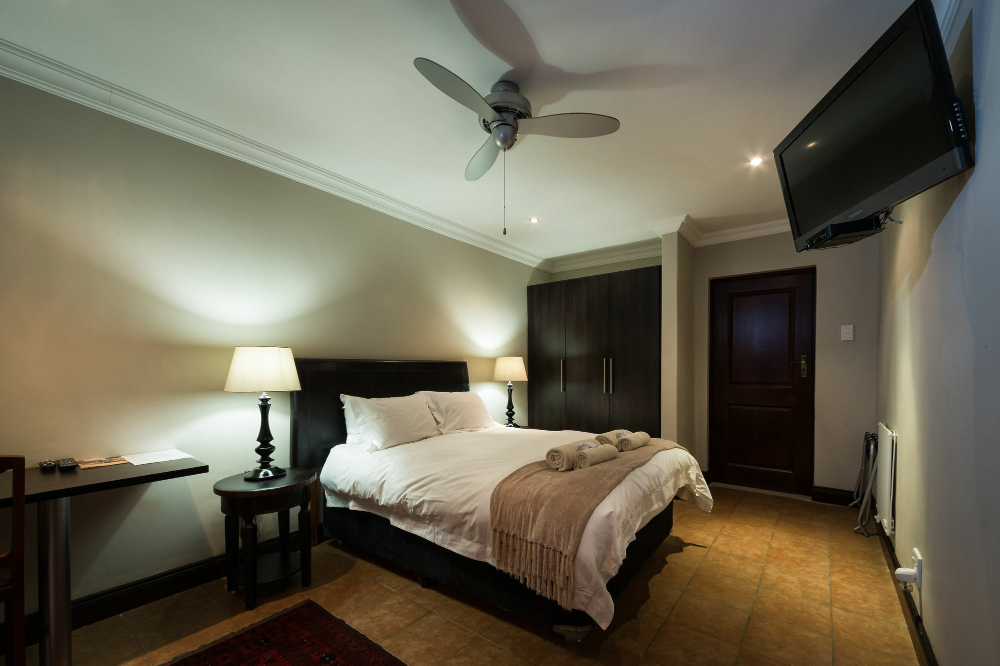 12 On Brecher Pretoria-Noord Extérieur photo
